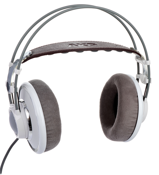 AKG K701 Review | headphonecheck.com