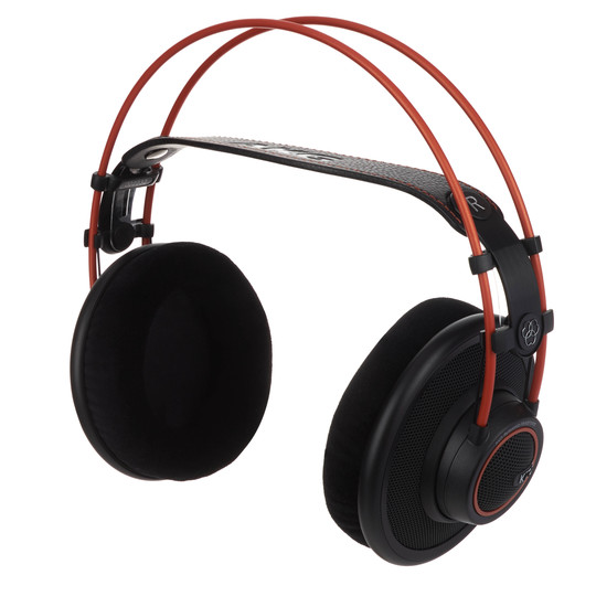 AKG K712 Pro Review | headphonecheck.com