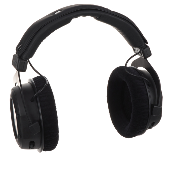 Beyerdynamic Custom Studio Review | headphonecheck.com