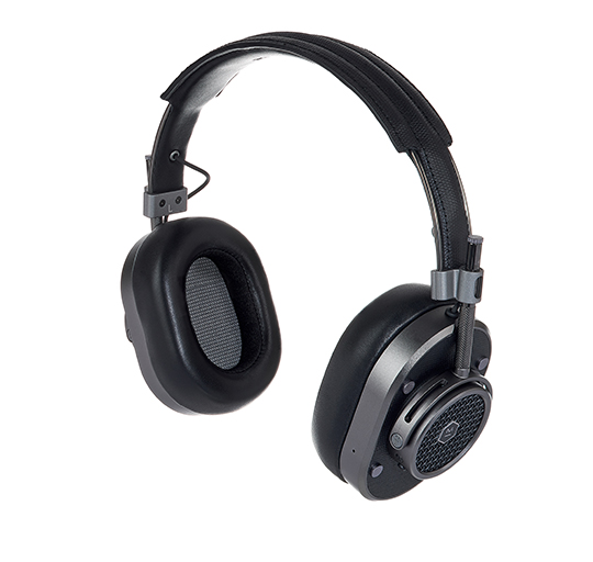 Master & Dynamic MH40 Wireless Review | headphonecheck.com
