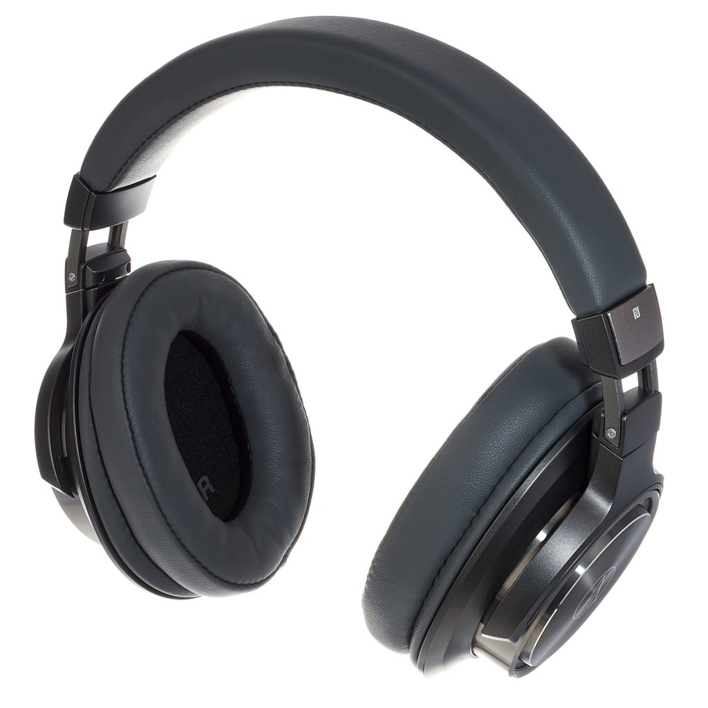ヘッドホン audio-technica ATH-DSR9BT ATH-DSR9BTWireless Over-Ear Headphones with Pure Digital