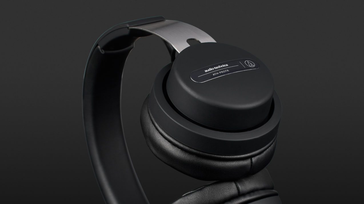 Audio-Technica ATH-PRO7X Review | headphonecheck.com