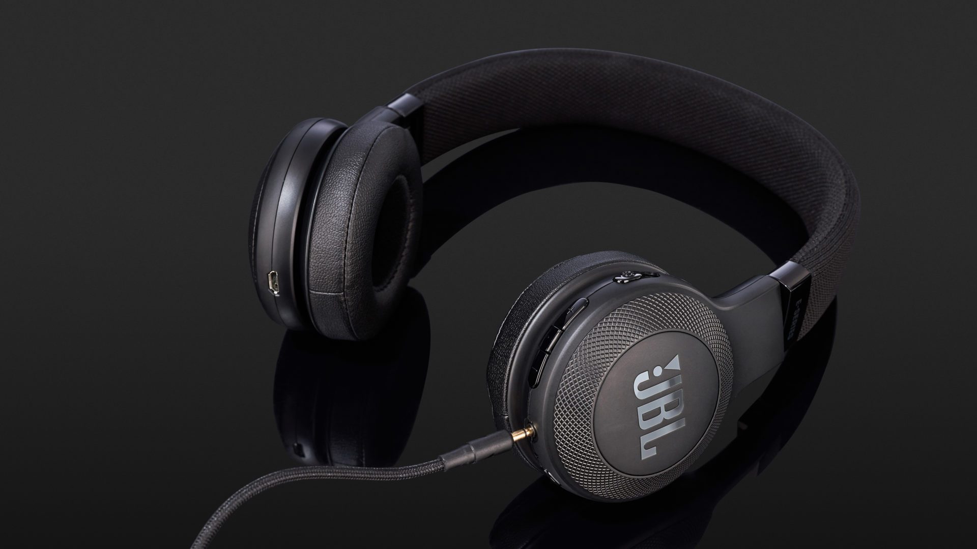 E45BT Review | headphonecheck.com
