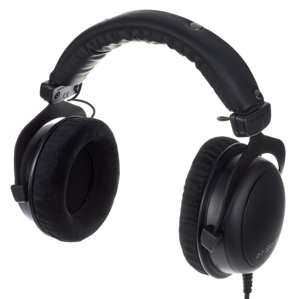 beyerdynamic DT 880 PRO 美品 Amazon.com: beyerdynamic DT 880 Pro Over-Ear Studio