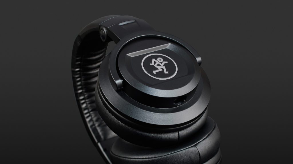 Mackie MC-250 Review | headphonecheck.com