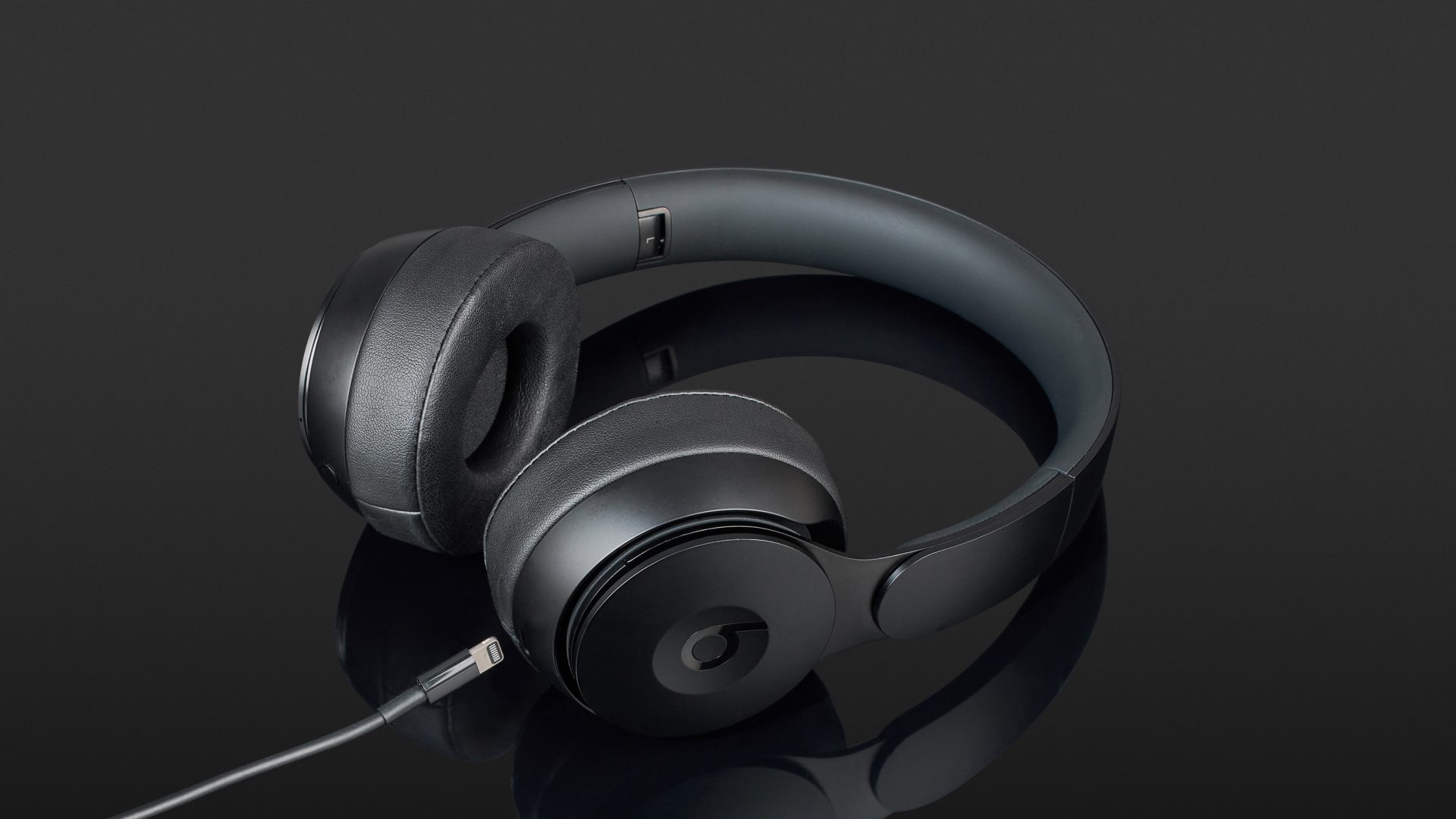 Beats by Dr. Dre Solo Pro Review | headphonecheck.com