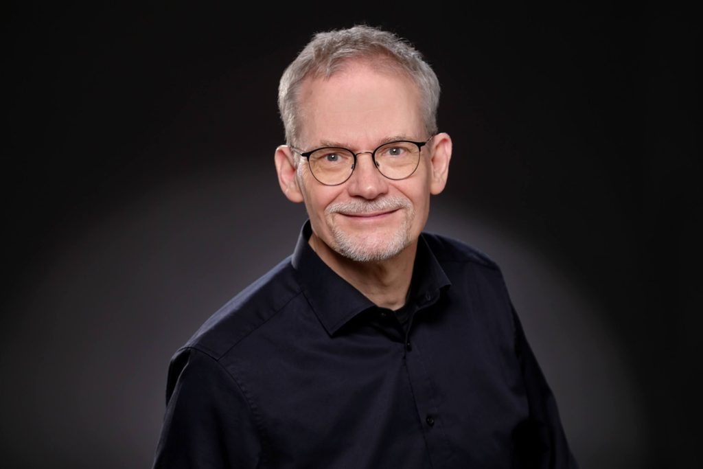 Axel Grell is the chief engineer and founder of Grell.