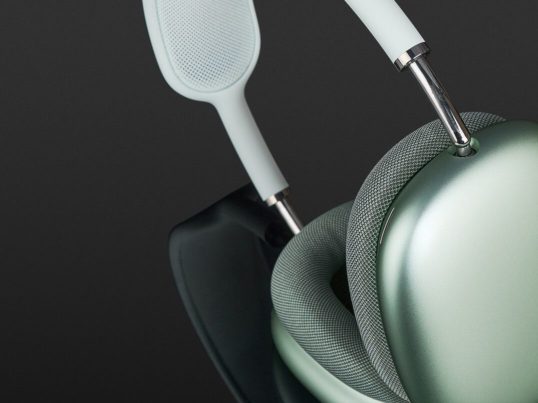 The best headphones from Apple