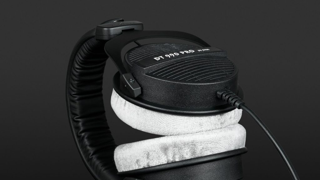 Beyerdynamic DT 990 Pro 80 Ohm Review | Headphonecheck.com